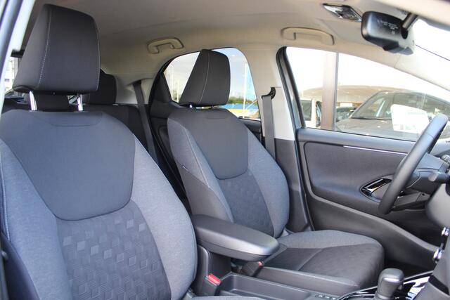 Toyota YARIS 1.5 Hybrid 115 Dynamic Comfort Pack | Rijklaar | Dodehoekdetectie | PDC | Stoel/stuur-verw. | Adap. Cruise. | Camera | Apple/Android