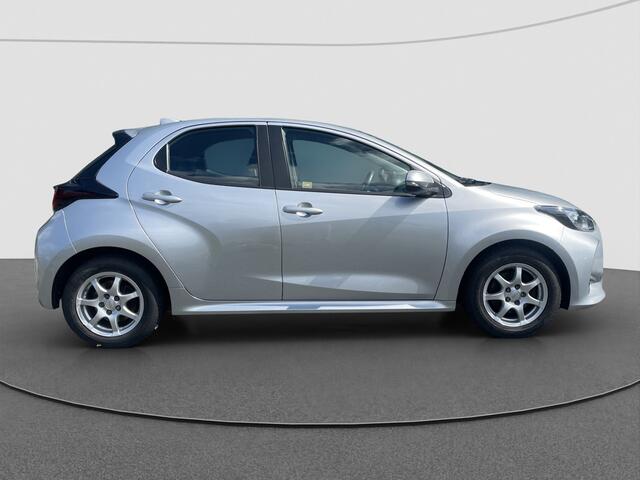 Toyota YARIS 1.5 Hybrid Active Carplay | Camera | PDC | Stoelverwarming Allseason