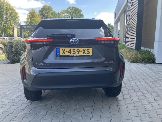 Toyota YARIS Cross 1.5 Hybrid Dynamic | Stoelverw | All Season