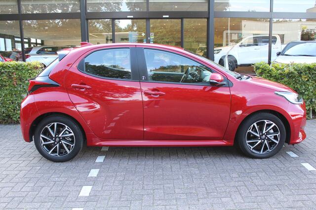 Toyota YARIS 1.5 Hybrid Dynamic | Rijklaar | Afn. Trekhaak | Apple/Android | Clima | Adap.Cruise | Stoelverw.