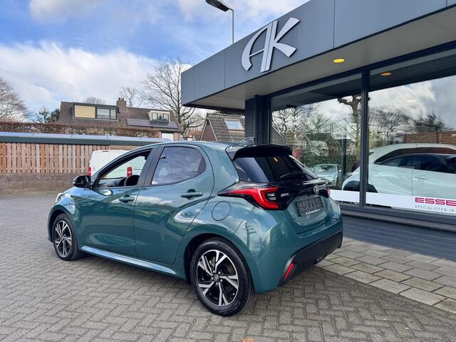 Toyota YARIS 1.5 Hybrid 115 Business Plus
