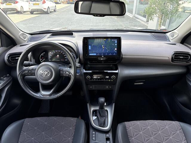 Toyota YARIS Cross 1.5 Hybrid Executive **DODEHOEK DETECTIE/ TREKHAAK/ JBL AUDIO**