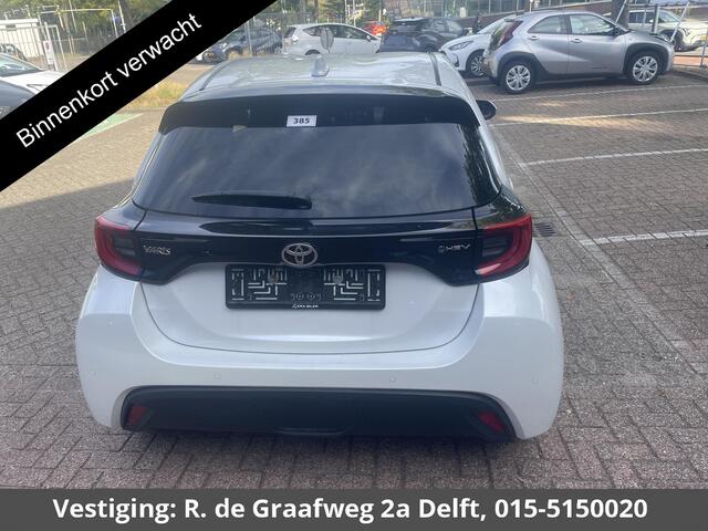 Toyota YARIS 1.5 Hybrid 115 Dynamic | Stuur & Stoel Verwarming | Parkeersensoren | Adaptieve Cruise Control | BSM