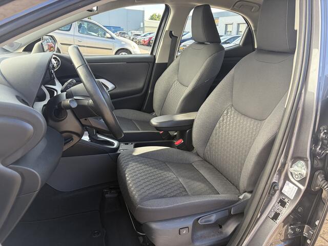 Toyota YARIS 1.5 Hybrid Active Dealer Onderhouden Trekhaak Stoel Verwarming