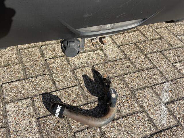 Toyota YARIS 1.5 Hybrid Active Dealer Onderhouden Trekhaak Stoel Verwarming