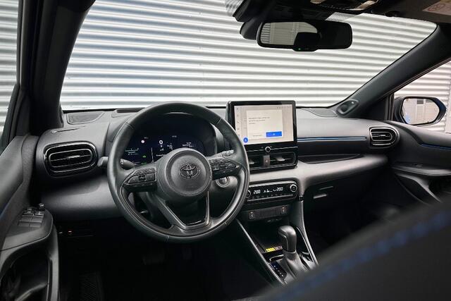 Toyota YARIS 1.5 Hybrid 130 Launch Edition Panoramadak