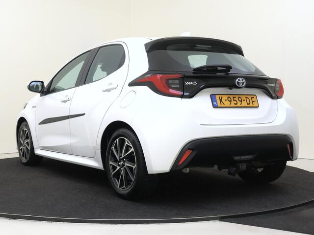 Toyota YARIS 1.5 Hybrid Dynamic | Carplay | Camera | Climate Control | Bi Color LMV |