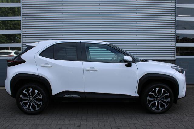 Toyota YARIS Cross 1.5 Hybrid First Edition, trekhaak, A camera