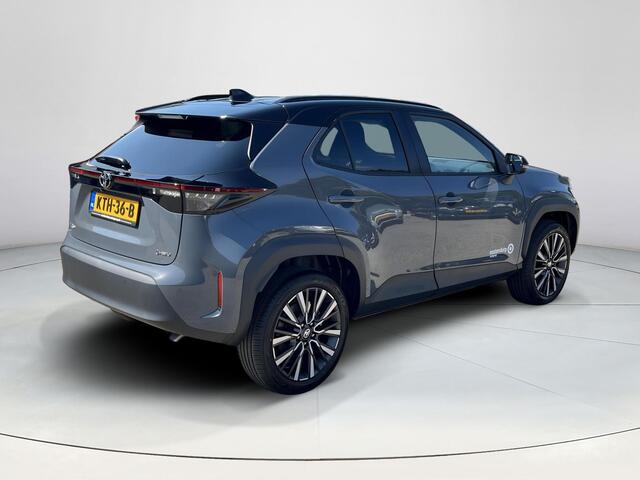 Toyota YARIS Cross 1.5 Hybrid 130 Executive | 2026 model | Demo | Storm Grey met zwart dak