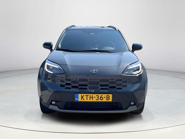 Toyota YARIS Cross 1.5 Hybrid 130 Executive | 2026 model | Demo | Storm Grey met zwart dak