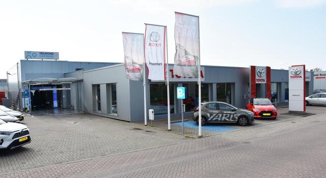Toyota YARIS 1.5 Hybrid 115 Business