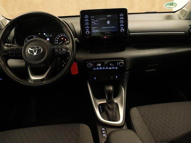 Toyota YARIS 1.5 Hybrid Active Plus - TREKHAAK 450 KG GEREMD TREKGEWICHT - ADPATIVE CRUISE CONTROL - ACHTERUITRIJ CAMERA - STOEL VERWARMING - APPLE CARPLAY/ ANDROID AUTO