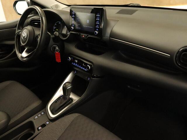 Toyota YARIS 1.5 Hybrid Active Plus - TREKHAAK 450 KG GEREMD TREKGEWICHT - ADPATIVE CRUISE CONTROL - ACHTERUITRIJ CAMERA - STOEL VERWARMING - APPLE CARPLAY/ ANDROID AUTO