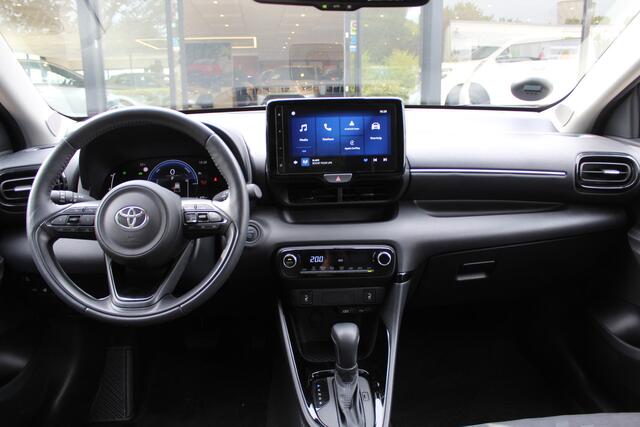 Toyota YARIS 1.5 Hybrid 115 Dynamic Comfort Pack | Rijklaar | Stoel/Stuur-Verw. | Dodehoekdetectie | PDC | Clima | Apple/Android