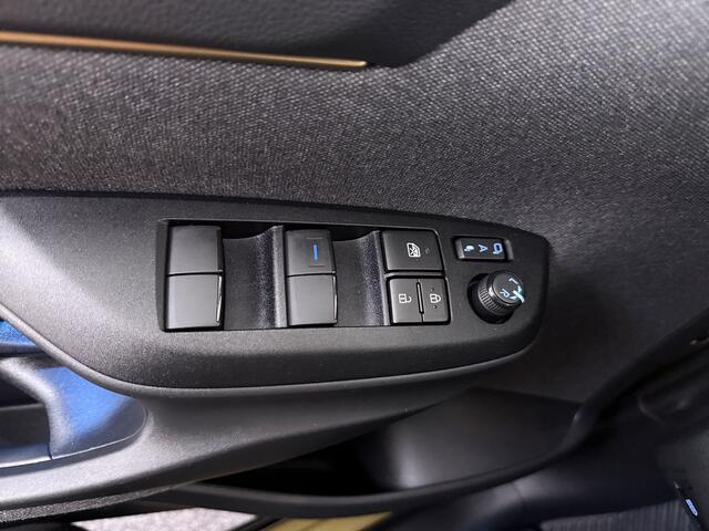 Toyota YARIS Cross 1.5 Hybrid Launch Edition (full options) | Panoramadak | Navigatie | JBL | PDC | BLS | Leder |