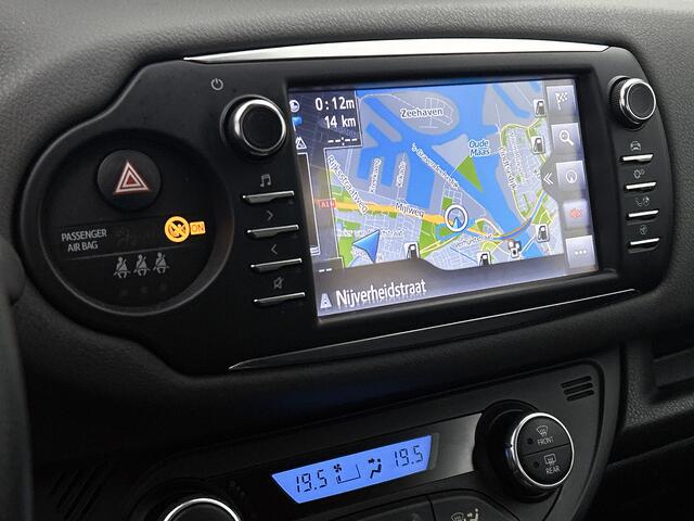 Toyota YARIS 1.0 VVT-i Energy | Trekhaak | Navigatie | Climate Control | Achteruitrijcamera | Elektrische ramen voor | Elektrisch verstelbare buitenspiegels |