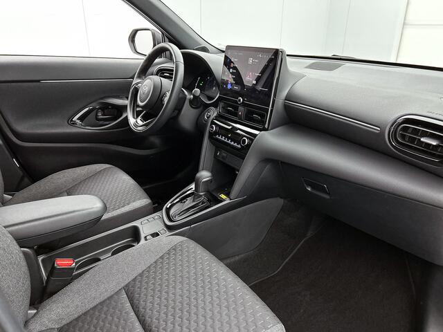 Toyota YARIS Cross 1.5 Hybrid 115 Dynamic Comfort Pack | BTW voertuig | Dealer onderhouden | Stoel+Stuurverwarming | Dodehoek detectie | Parkeersensoren voor+achter | Climate Control | Cruise Control Adaptive | Navigatie | Apple CarPlay/Android