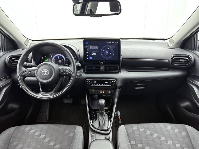 Toyota YARIS 1.5 Hybrid 115 Dynamic Comfort Pack | BTW voertuig | Dealer onderhouden | Stoel+Stuurverwarming | Dodehoek detectie | Parkeersensoren voor+achter | Climate Control | Cruise Control Adaptive | Navigatie | Apple CarPlay/Android