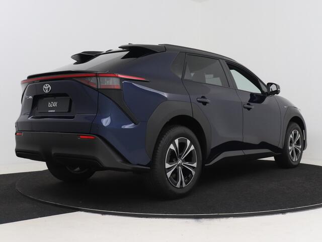 Toyota bZ4X Dynamic 71 kWh Bi-Tone + Panoramisch dak ACTIEPRIJS NU OF NOOIT