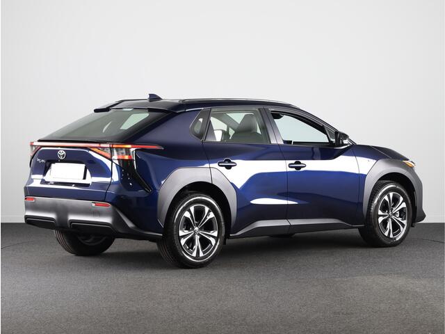 Toyota bZ4X Business 71 kWh *DEMO* | Adaptive cruise control | Keyless entry | Metaallak |