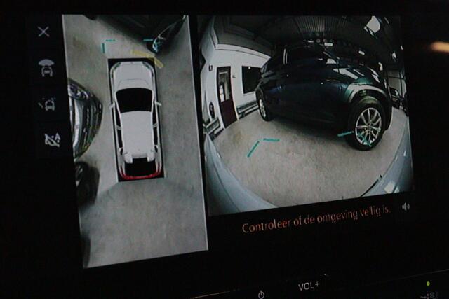 Toyota bZ4X Team D 71 kWh | NAVI | 360-CAMERA + PDC | STUUR / STOELVERW | ADAP CRUISE | LANE-ASSIST / WARNING |