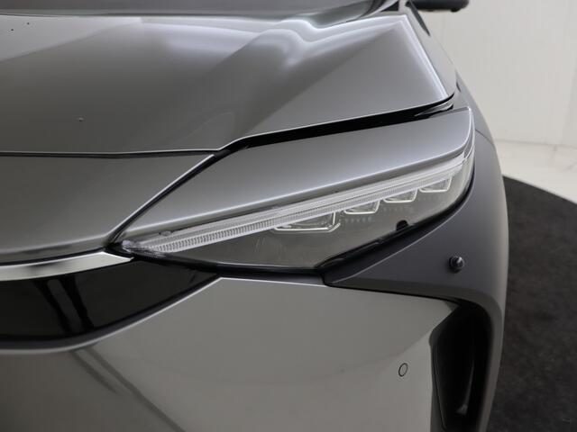 Toyota bZ4X Dynamic 71 kWh Bi-Tone + Panoramisch dak