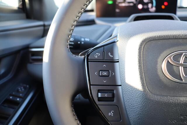 Toyota bZ4X Dynamic 73,1 kWh, 360 camera, Stoel verwarming, Stuur verwarming, BSM, Elek bediende achterklep.