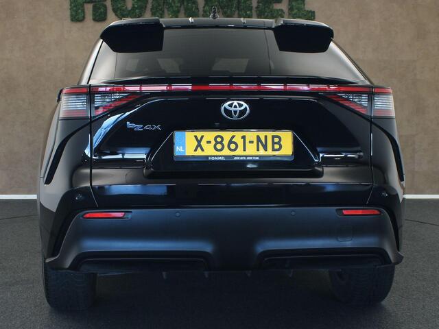 Toyota bZ4X Business Plus 71 kWh - ORIGINEEL NEDERLANDSE AUTO - NAVIGATIE FULL-MAP - ADAPTIEVE CRUISE CONTROL - VERWARMDE STOELEN VOOR / STUUR & VOORRUIT - PARKEERSENSOREN VOOR EN ACHTER - ACHTERUITRIJCAMERA - KEYLESS ENTRY & START - 3 FASE LADEN - DODEHOEKDETECTIE