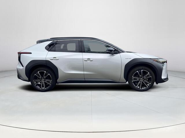 Toyota bZ4X Launch Edition Premium 71 kWh | Panoramadak | Lederen bekleding | Stoelverwarming