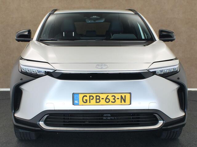 Toyota bZ4X Premium 71 kWh - ORIGINEEL NEDERLANDSE AUTO - STOELVERWARMING VOOR EN ACHTER - ELEKTRISCHE ACHTERKLEP - MEMORY SEATS - STOELVENTILATIE VOORZIJDE - JBL PREMIUM AUDIO - STUURVERWARMING - DODEHOEKDETECTIE - NAVIGATIE - 360 GRADEN CAMERA