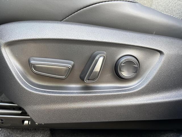 Toyota bZ4X Dynamic 73 kWh **PRECIOUS METAL/ NIEUWE AUTO/ DIRECT LEVERBAAR**