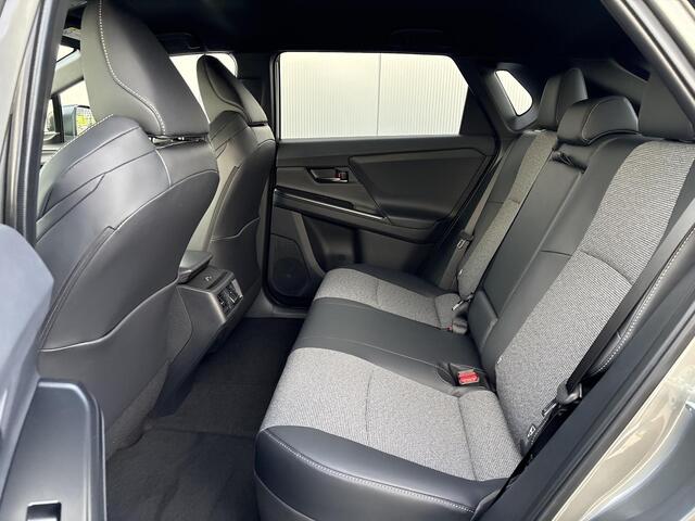 Toyota bZ4X Dynamic 73 kWh **PRECIOUS METAL/ NIEUWE AUTO/ DIRECT LEVERBAAR**