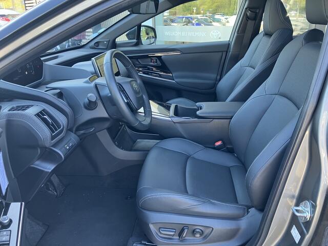 Toyota bZ4X Premium 71 kWh 3-fase | JBL | Panodak | Stoelkoeling