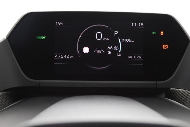 Toyota bZ4X Dynamic 71 kWh | Stoelverwarming | Navigatie | Dode hoek herkenning |
