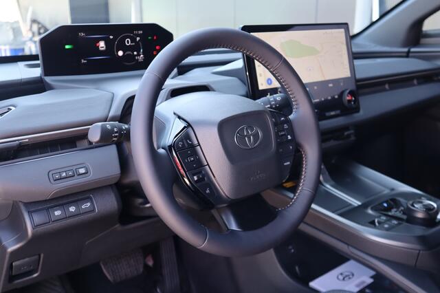 Toyota bZ4X Touring Dynamic 75 kWh | 360 Camera | Stoel/Stuur Verwarming