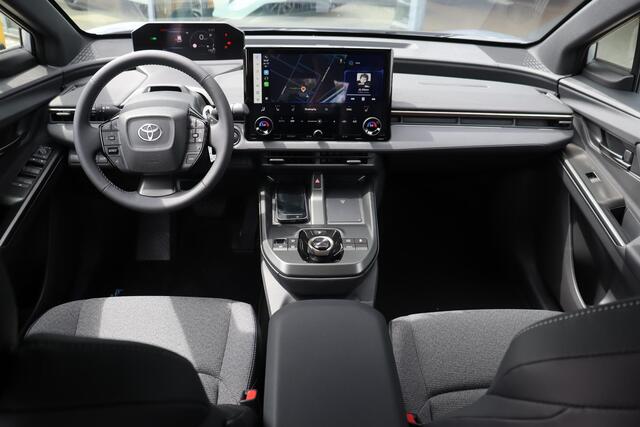 Toyota bZ4X Touring Dynamic 75 kWh ¤3.000 Inruil Voordeel ! Synthetisch Leer, Stoel en stuurverwarming!