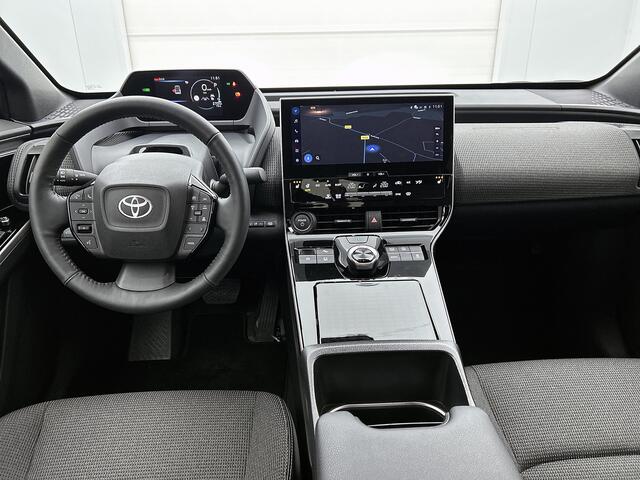 Toyota bZ4X Dynamic 71 kWh | Voorruit-Stuur-Stoelverwarming | Parkeersensoren V+A |