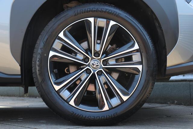 Toyota bZ4X Premium 71 kWh Limited, Bi-Tone, Panodak, JBL, 360 Camera, Keyless, BSM!