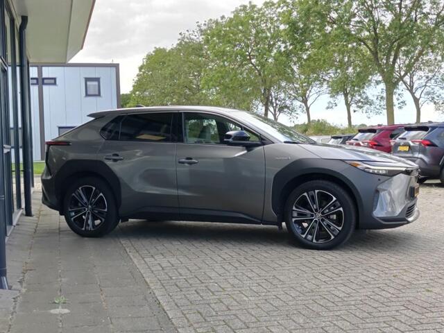 Toyota bZ4X Premium 4WD 71 kWh | Solar roof