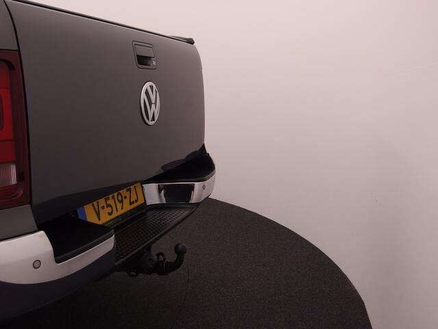 Volkswagen AMAROK 3.0 TDI 4Motion Highline AUTOMAAT / TREKHAAK / CAMERA / XENON / LEDER / STOELVERW / CARPLAY / NAVI / CLIMA / PDC