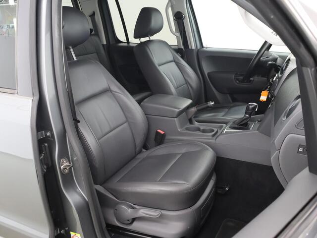 Volkswagen AMAROK 2.0 TDI Aut. | Highline | Dubbele Cabine | Stoelverwarming | Spraakassistent | Navigatiesysteem | Parkeercamera | Lederen Bekleding | 5-zits |