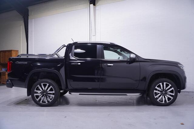 Volkswagen AMAROK 3.0 TDI 240 pk Aventura Aut. Navi, Elek. Rolkoffer Stylingbar, BPM vrij, Adapt. Cruise, LED Koplampen, 2-Zits