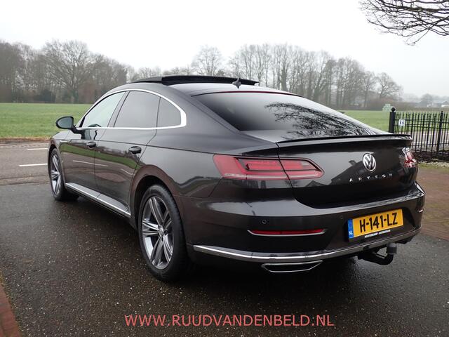 Volkswagen Arteon 2.0TSI R-LINE PANODAK/SPORTLEER/ACC/CAMERA/CARPLAY
