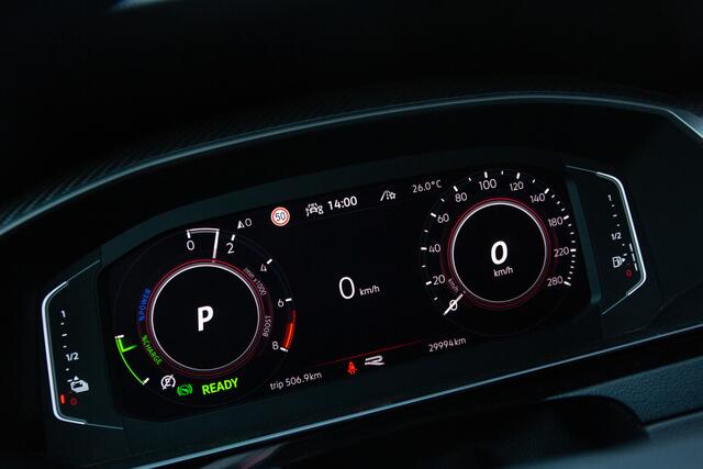 Volkswagen Arteon Shooting Brake 1.4 TSI eHybrid R-Line Business+ , Pano dak, Adap. cruise, Trekhaak,