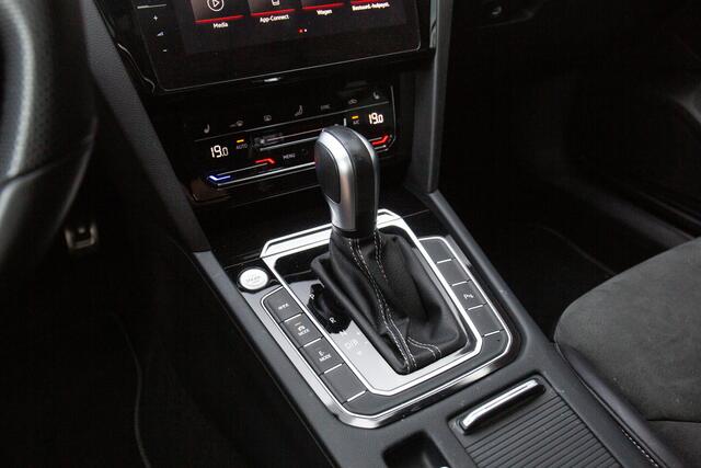Volkswagen Arteon Shooting Brake 1.4 TSI eHybrid R-Line Business+ , Pano dak, Adap. cruise, Trekhaak,