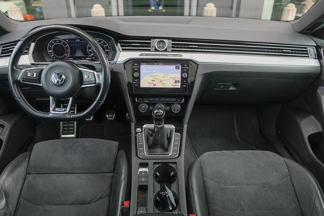 Volkswagen Arteon 1.5 TSI R-line 150pk Panoramadak Virtual cockpit NLauto LED 18" lmv