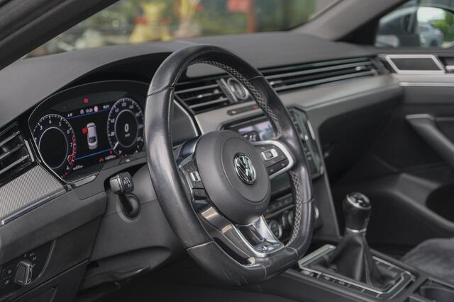 Volkswagen Arteon 1.5 TSI R-line 150pk Panoramadak Virtual cockpit NLauto LED 18" lmv