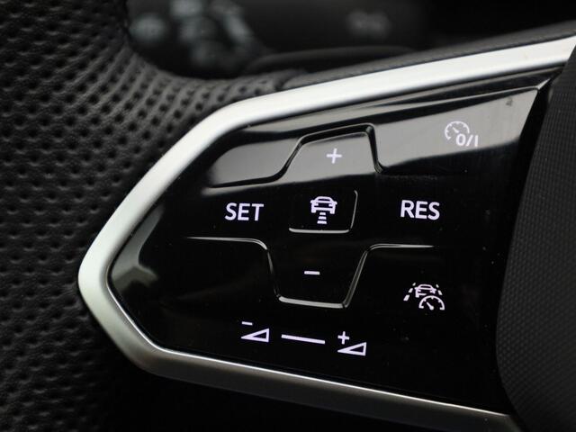 Volkswagen Arteon Shooting Brake 1.4TSIeHybrid 160kW/218PK R-Line DSG · Panoramadak · Leder · Trekhaak