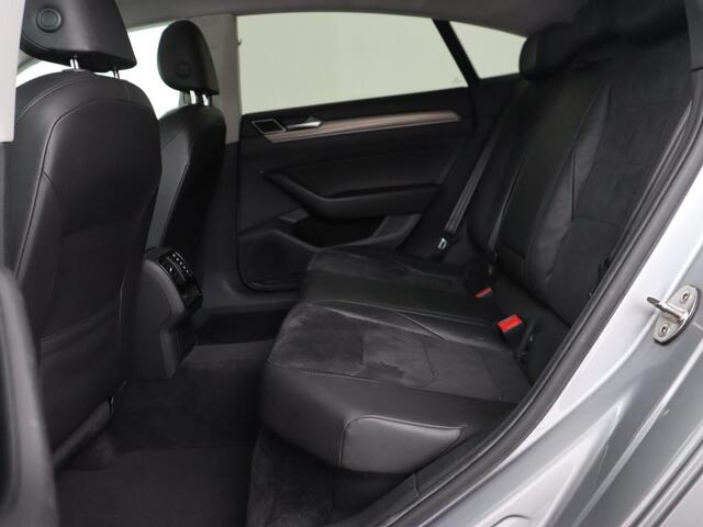 Volkswagen Arteon 2.0 TDI Elegance | Panoramadak | Stoelverwarming | Camera | Leder/Alcantara | Virtual Cockpit | Adaptive cruise | Keyless | LED Plus | Carplay | Navigatie