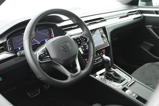 Volkswagen Arteon Shooting Brake 2.0 TSI 190pk DSG R-Line Business+ Keyless Panoramadak DCC Camera Stoelverwarming Virtual Cockpit Navigatie